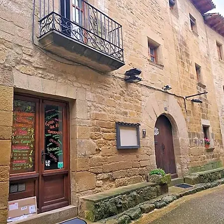 Bar Restaurante De بيت شباب *