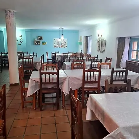 Bar Restaurante De بيت شباب Uncastillo