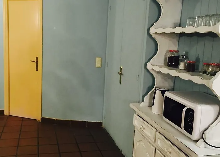 Bar Restaurante De *